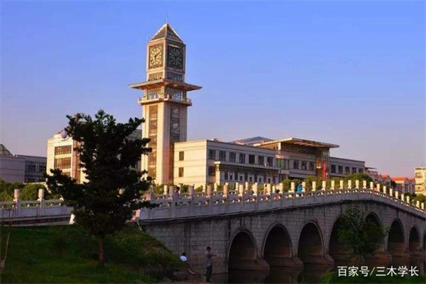 线上杠杆资金配资:高收益与高风险的博弈