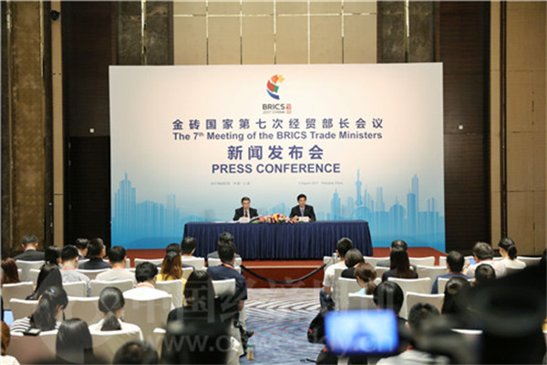 美股异动｜受益分期乐商城五一黄金周消费动能强劲驱动   乐信（LXUS）大涨907%